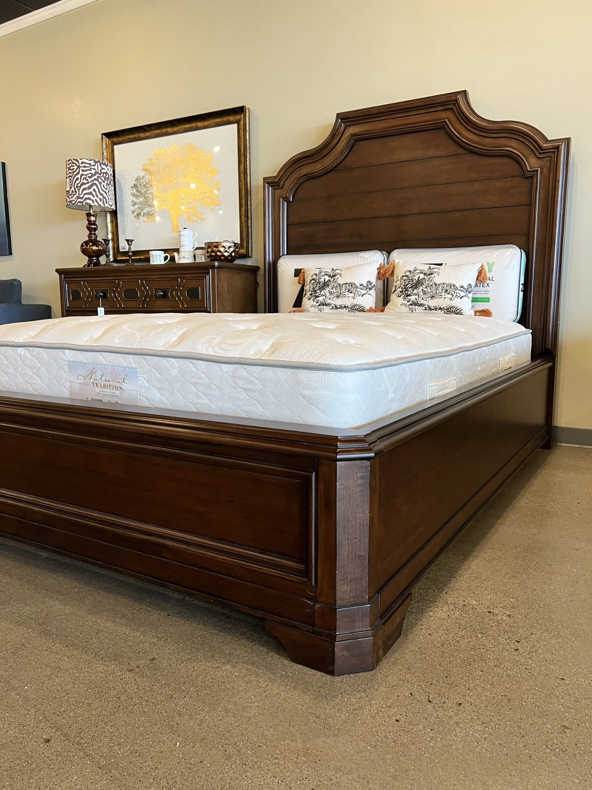 Clearance Furniture from Holder Mattress